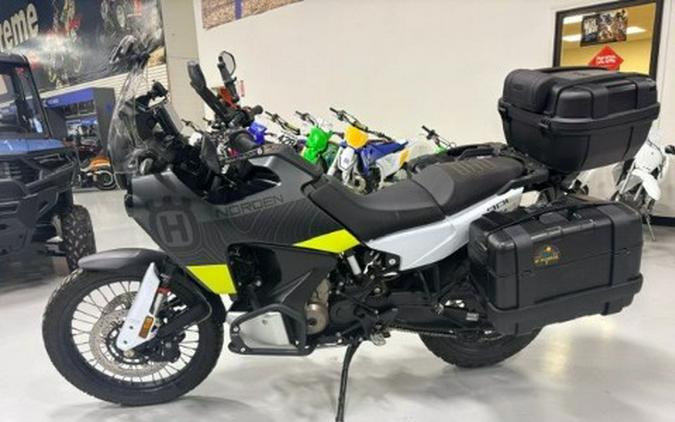 2023 Husqvarna Norden 901