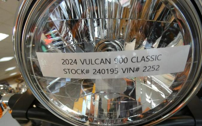 2024 Kawasaki Vulcan® 900 Classic