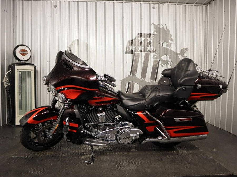 2017 Harley-Davidson® FLHTKSE - CVO™ Limited