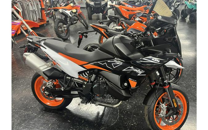 2024 KTM 890 SMT