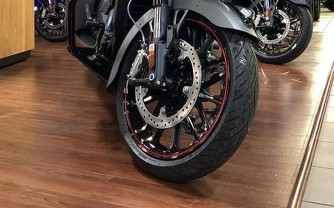 2023 Indian Motorcycle® Challenger® Dark Horse® Titanium Smoke