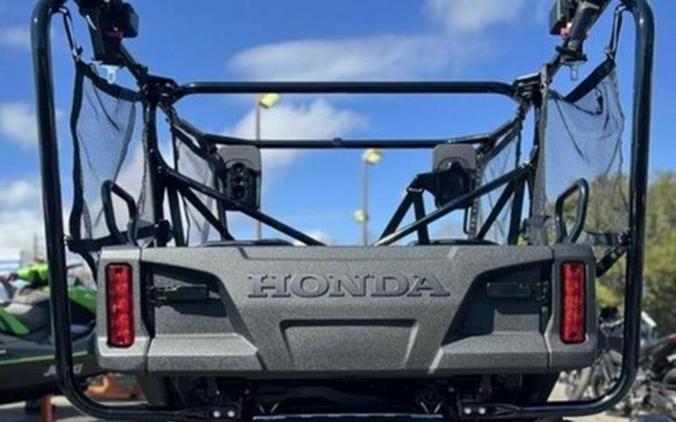 2025 Honda Pioneer 1000-5 Deluxe