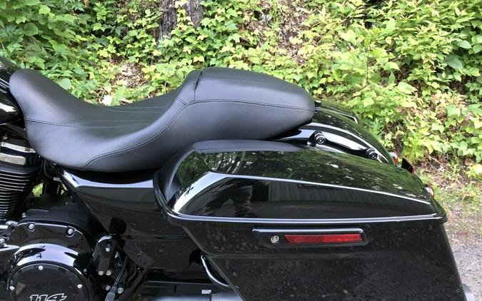 2024 Harley-Davidson® Road King® Special Vivid Black