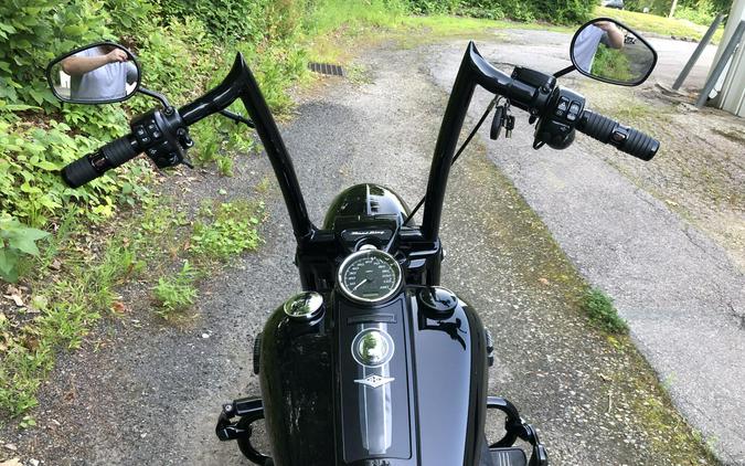 2024 Harley-Davidson® Road King® Special Vivid Black