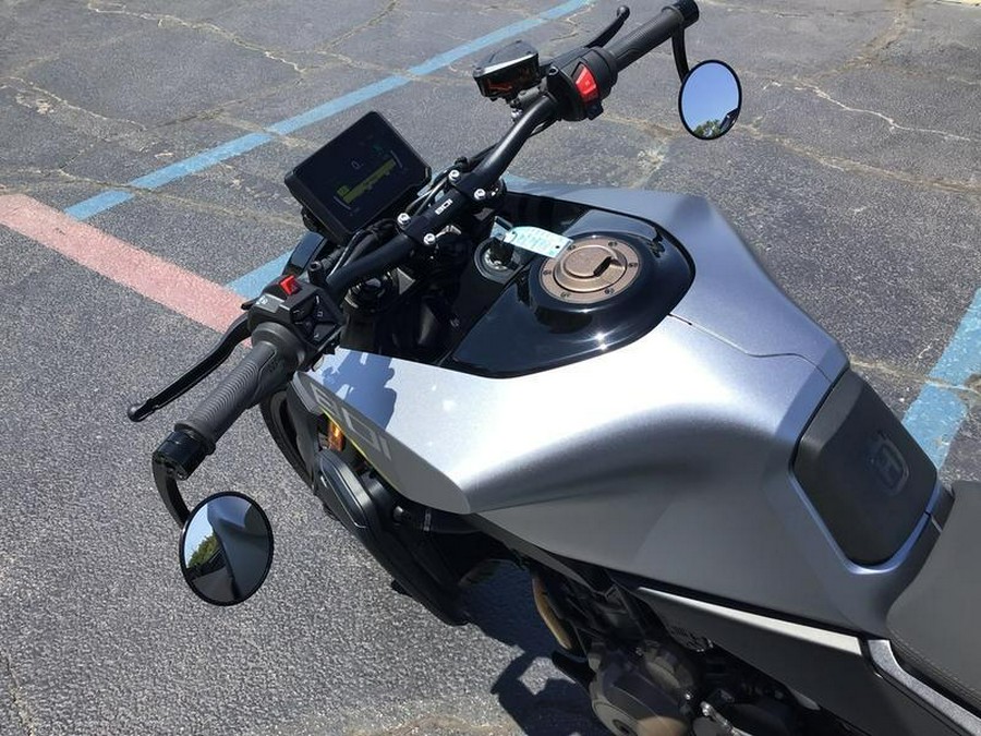 2025 HUSQVARNA VITPILEN 801