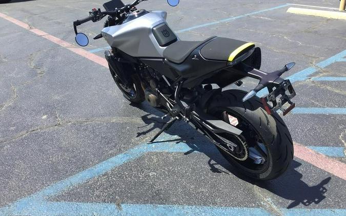 2025 HUSQVARNA VITPILEN 801