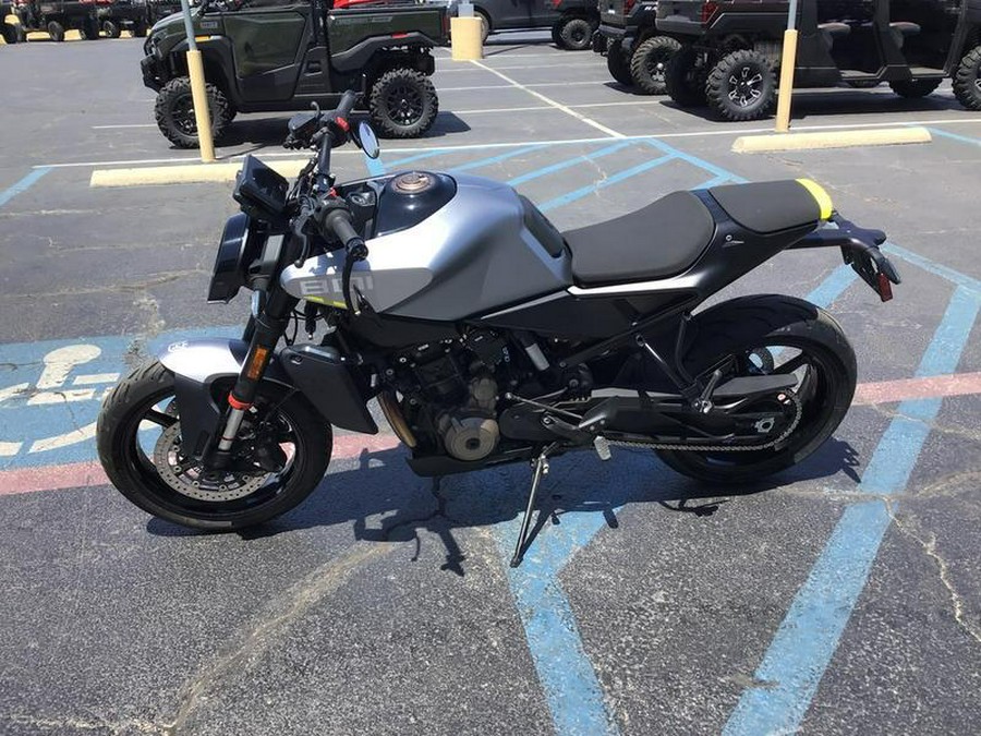 2025 HUSQVARNA VITPILEN 801