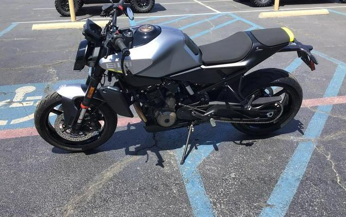 2025 HUSQVARNA VITPILEN 801