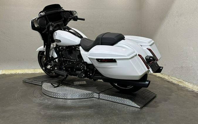 Harley-Davidson Street Glide® 2024 FLHX 84447489 WHITE ONYX PRL