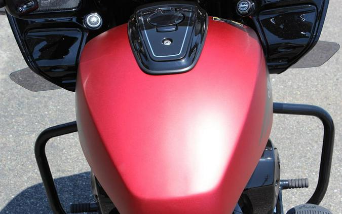 2024 Indian Motorcycle® Challenger® Dark Horse® w/PowerBand Audio Pkg Sunset Red Smoke