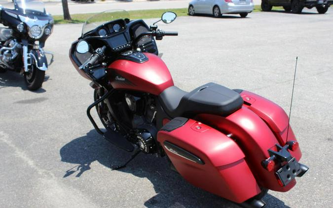 2024 Indian Motorcycle® Challenger® Dark Horse® w/PowerBand Audio Pkg Sunset Red Smoke