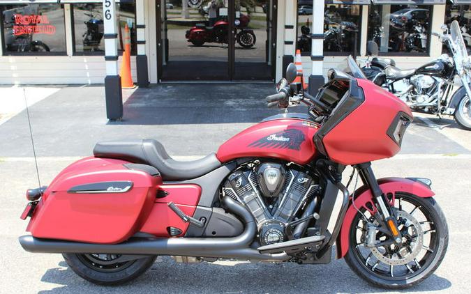 2024 Indian Motorcycle® Challenger® Dark Horse® w/PowerBand Audio Pkg Sunset Red Smoke