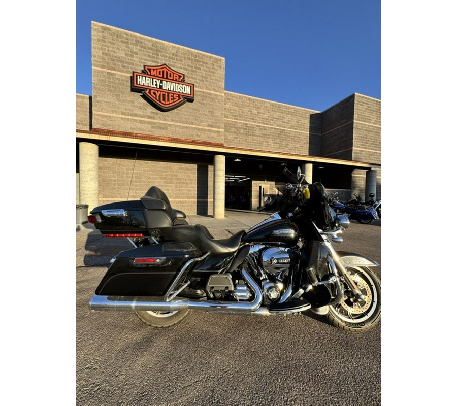 2015 Harley-Davidson® FLHTCU - Electra Glide® Ultra Classic®
