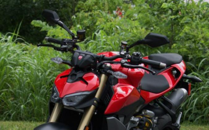 2026 Ducati Streetfighter V2