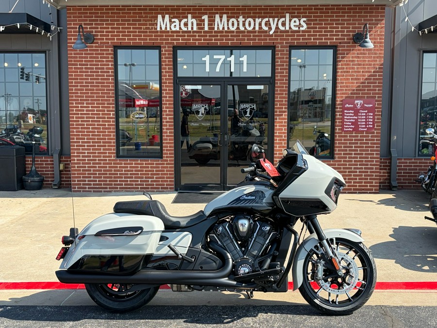 2026 Indian Motorcycle Challenger® Dark Horse® 112