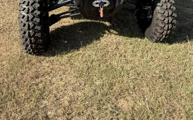 2026 Can-Am® Defender 6x6 Limited HD10