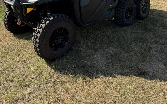 2026 Can-Am® Defender 6x6 Limited HD10