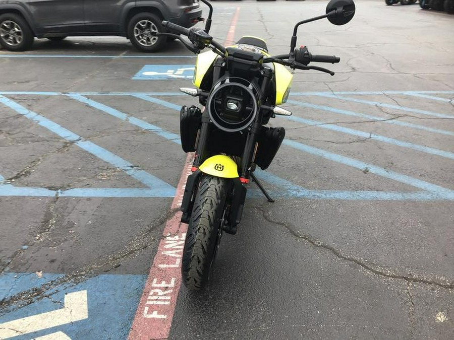 2026 HUSQVARNA VITPILEN 801
