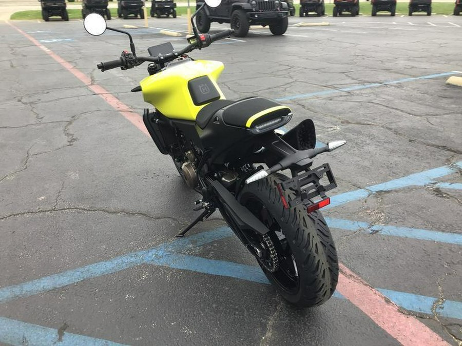 2026 HUSQVARNA VITPILEN 801