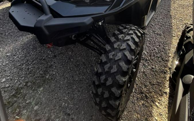 2026 Can-Am Defender MAX Lone Star HD11