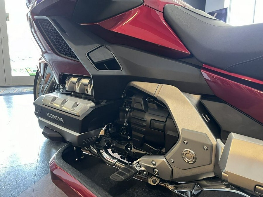 2018 Honda® Gold Wing Tour Automatic DCT Candy Ardent Red