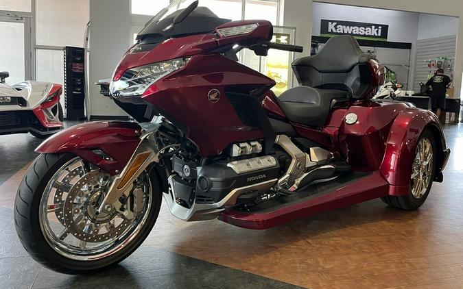 2018 Honda® Gold Wing Tour Automatic DCT Candy Ardent Red