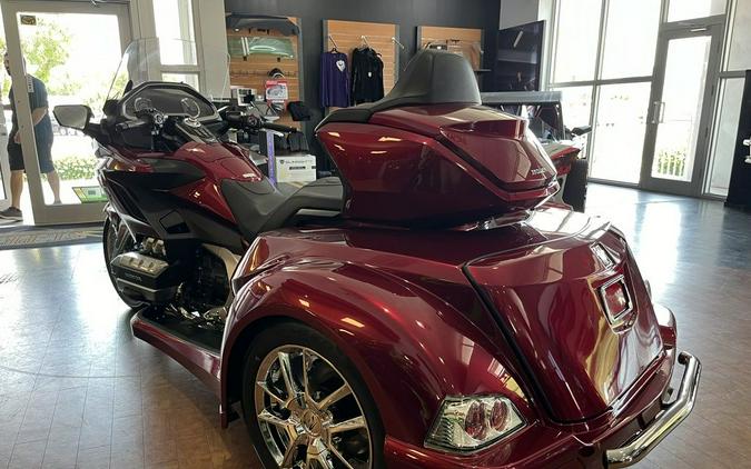 2018 Honda® Gold Wing Tour Automatic DCT Candy Ardent Red