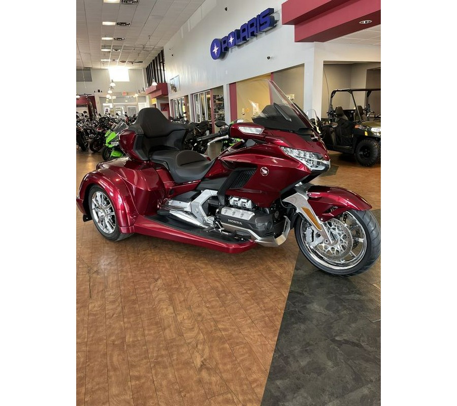 2018 Honda® Gold Wing Tour Automatic DCT Candy Ardent Red