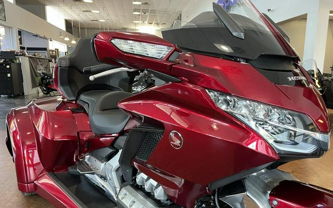 2018 Honda® Gold Wing Tour Automatic DCT Candy Ardent Red