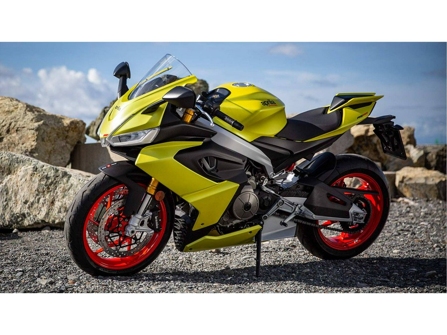 2022 Aprilia RS 660