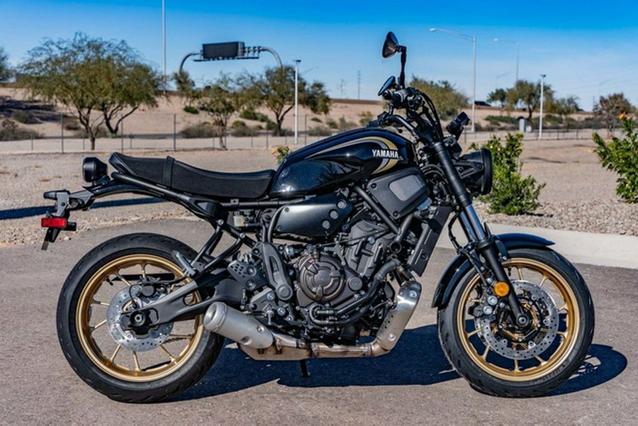 2025 Yamaha XSR700