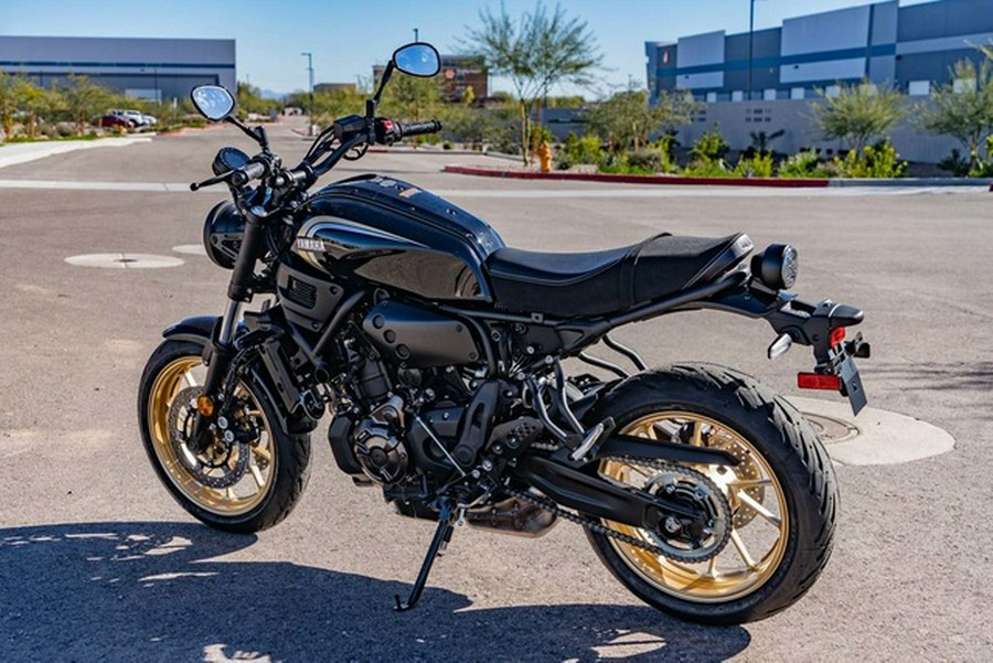 2025 Yamaha XSR700