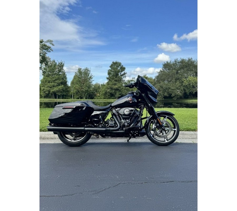 2025 Harley-Davidson FLHX - Street Glide
