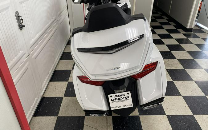 2018 Honda GL1800D GOLD WING TOUR DCT