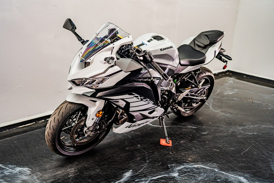 2025 Kawasaki Ninja® ZX™-4RR ABS