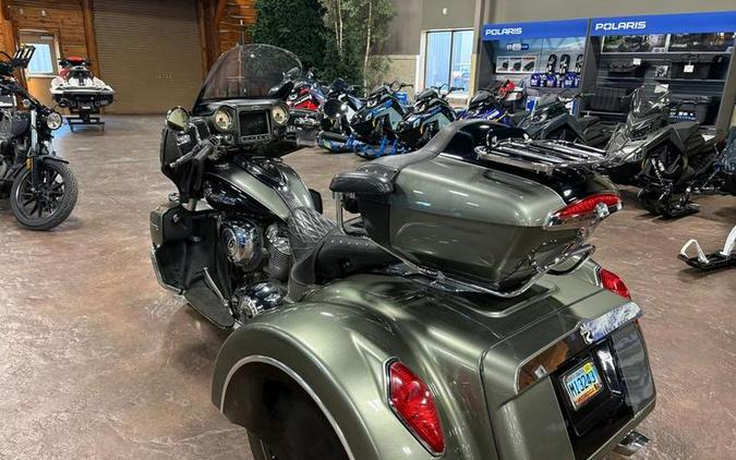 2021 Indian Motorcycle® Roadmaster® Alumina Jade/Thunder Black