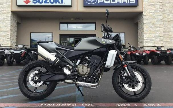 2027 HUSQVARNA SVARTPILEN 801
