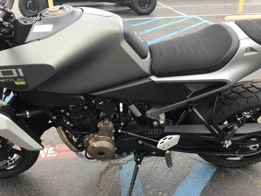 2027 HUSQVARNA SVARTPILEN 801