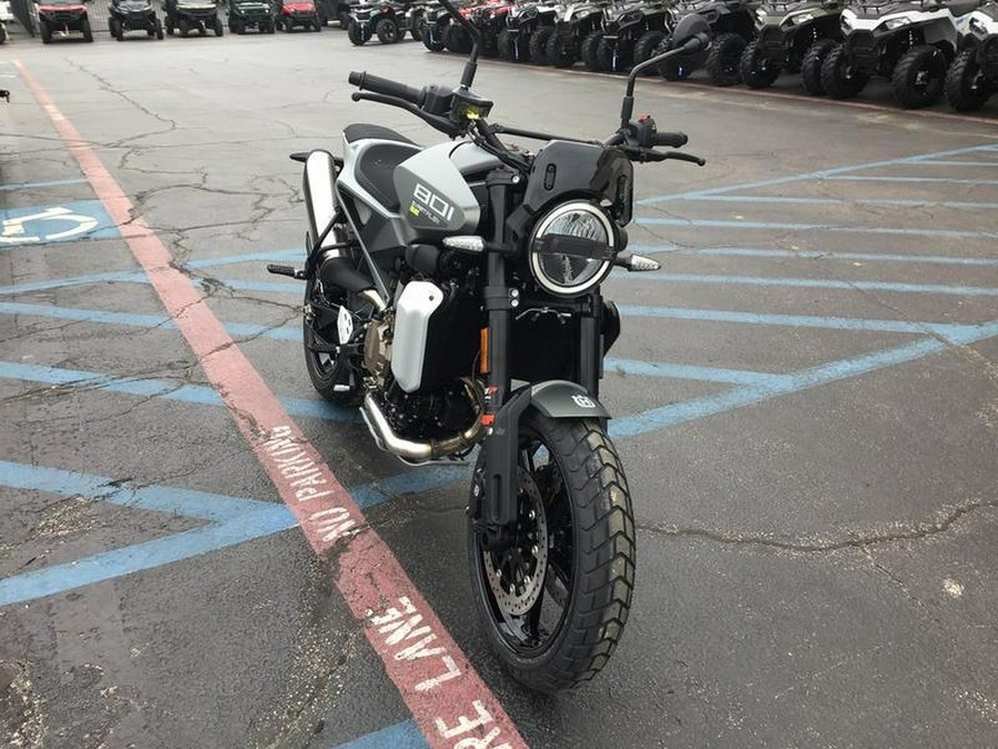 2027 HUSQVARNA SVARTPILEN 801