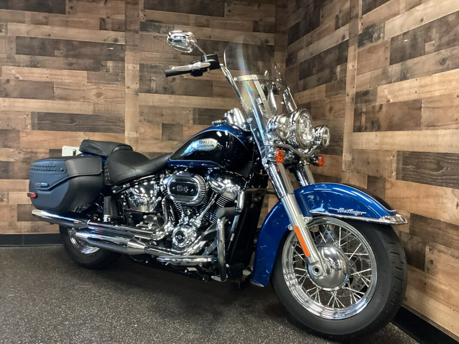 2022 Harley-Davidson Heritage Classic 114 Reef Blue/Vivid Black FLHCS