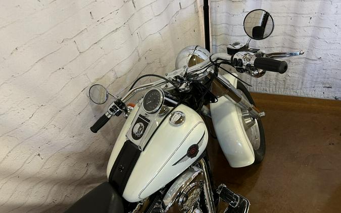 2001 Harley-Davidson Fat Boy® FLSTFI WHITE PEARL W/STRIPE