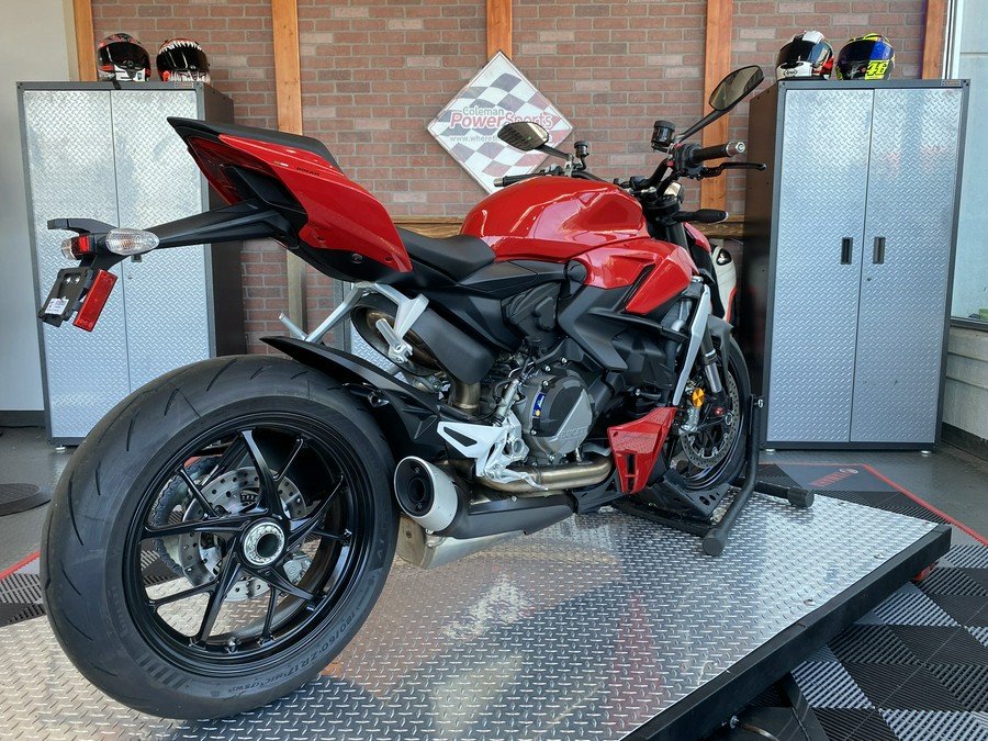 2024 Ducati Streetfighter V2