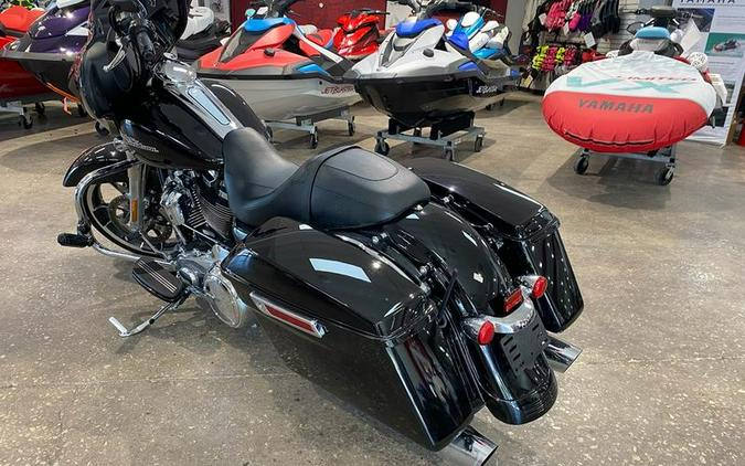 2020 Harley-Davidson® Street Glide® Base
