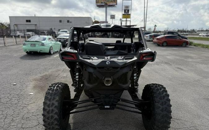 2026 Can-Am® Maverick X3 Max X RS Turbo RR Triple Black_4.5 in