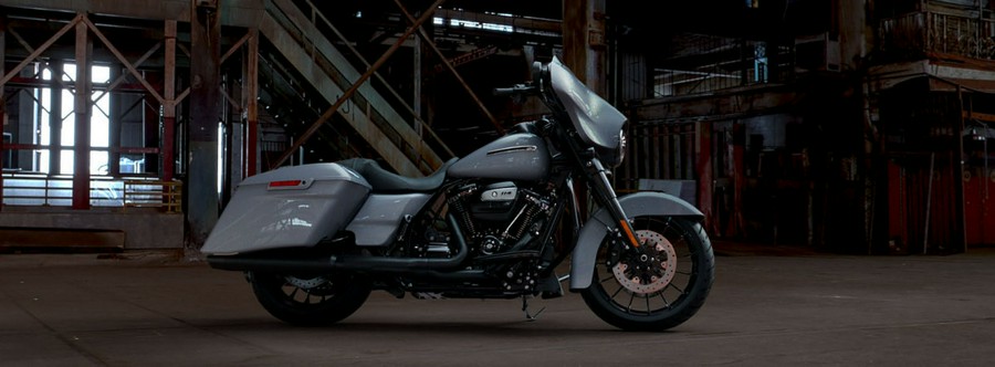 FLHXS 2019 Street Glide Special