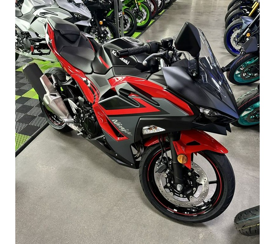 2024 Kawasaki Ninja® 500 ABS Passion Red/Metallic Flat Spark Black