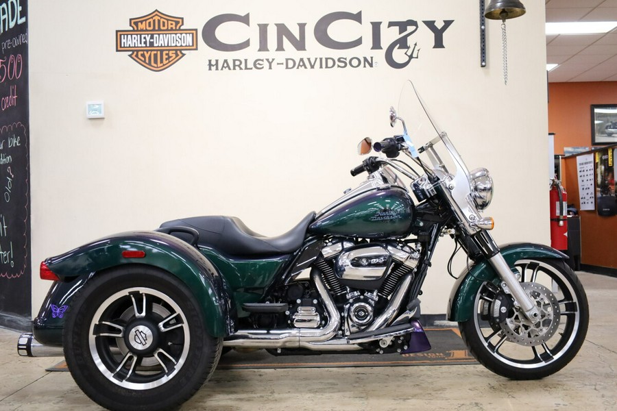 2021 Harley-Davidson Freewheeler Snake Venom