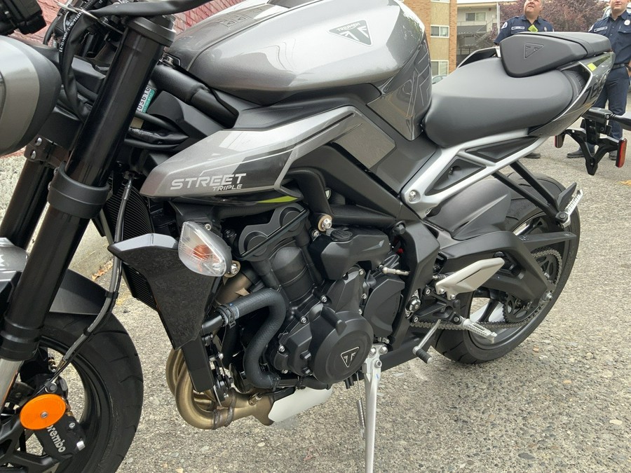 2024 Triumph STREET TRIPLE 765 R