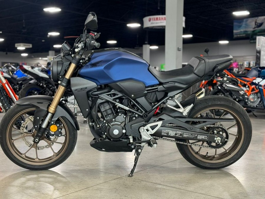 2022 Honda® CB300R ABS