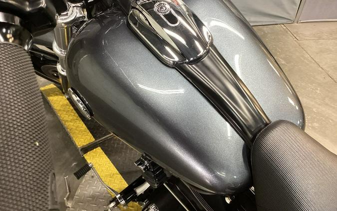 2013 Harley-Davidson® FXSB - Softail® Breakout®